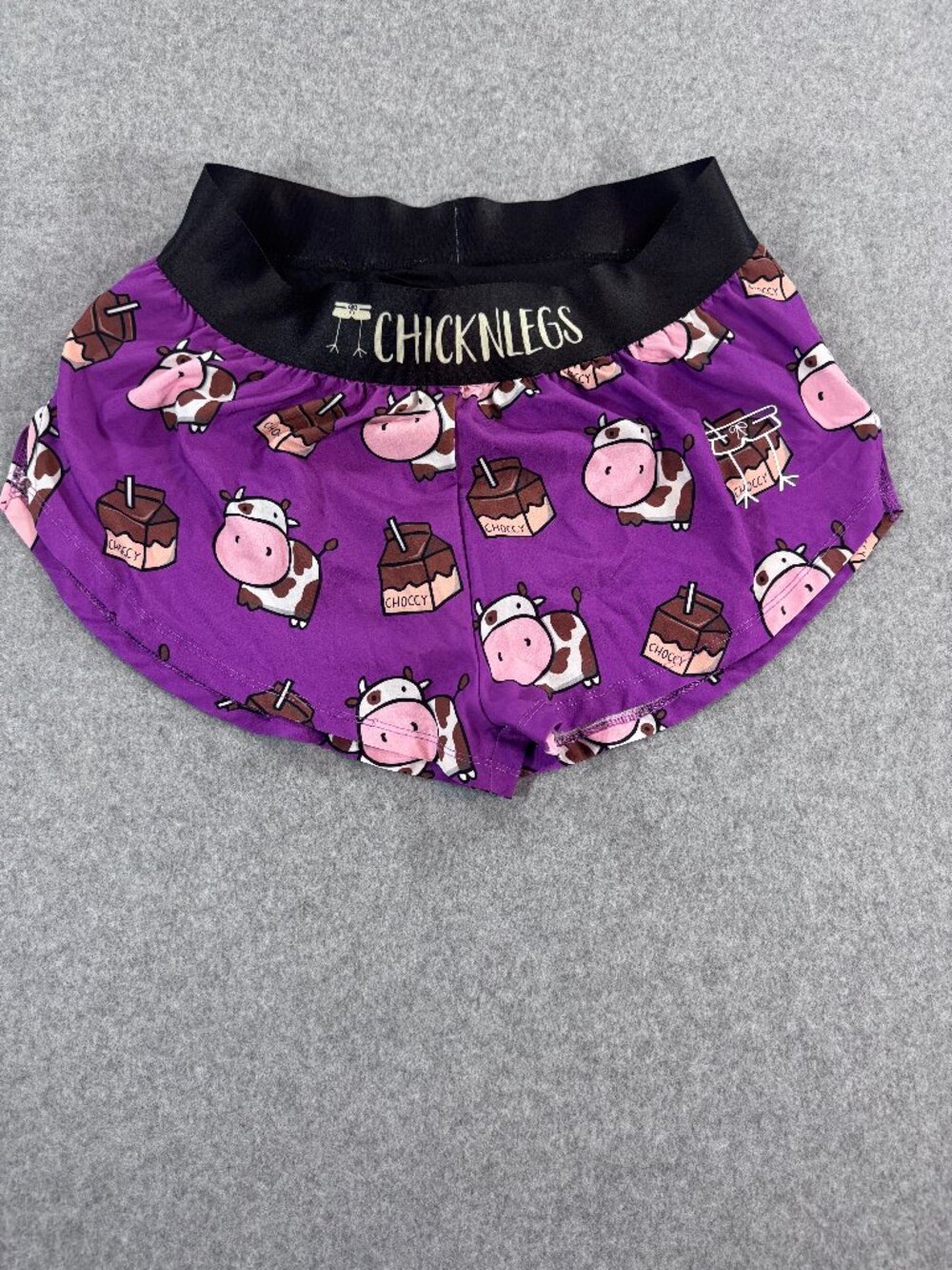ChicknLeg 1.5" split running shorts Womens small